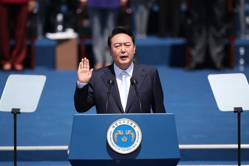 Південнокорейський суд виніс довічний вирок експрезиденту Юну Сок Йолю за спробу воєнного стану